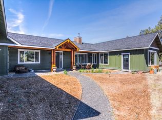 18385 SW Mount Adams Loop, Powell Butte, OR 97753