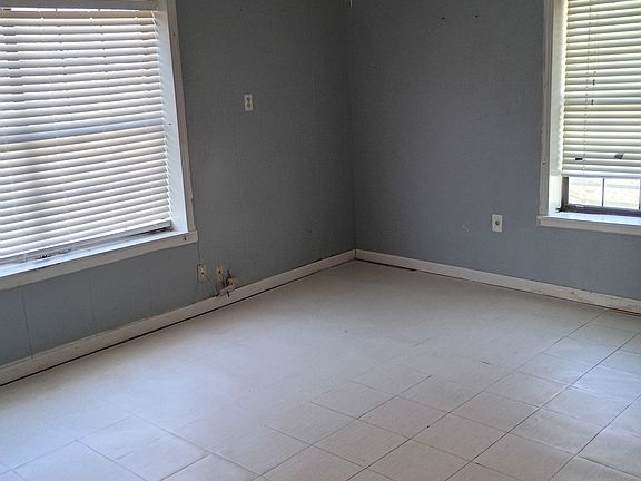 5th image of 616 Sims Ave