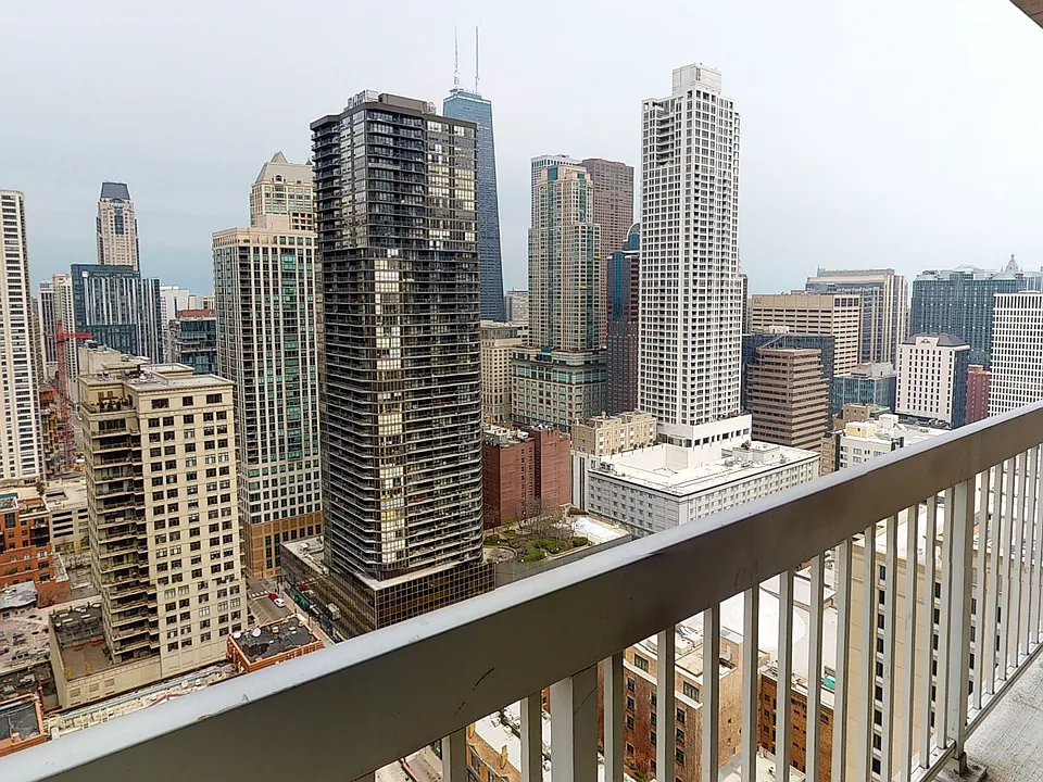 6 W Grand Ave #2201