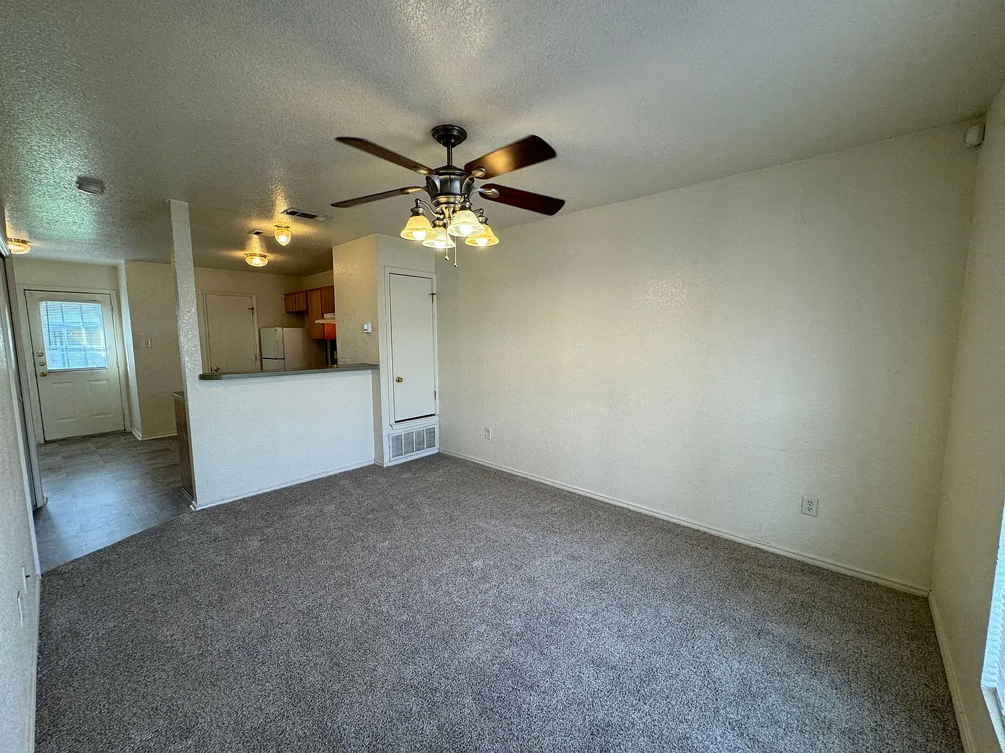 4407 Jeff Scott Dr — Photo 2