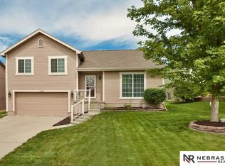 16428 Fowler Ave, Omaha, NE 68116