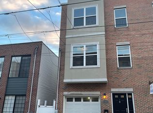 1116 Wallace St, Philadelphia, PA 19123