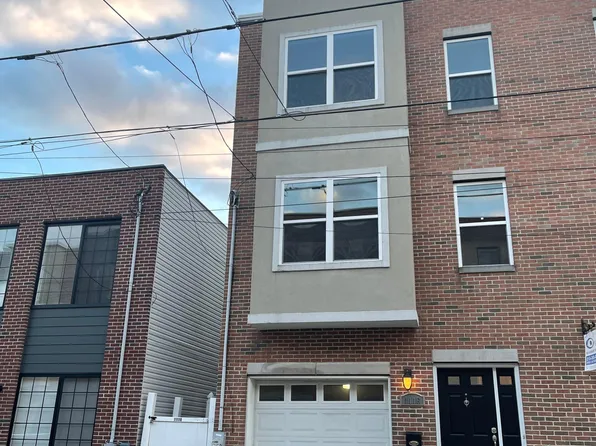 1116 Wallace St, Philadelphia, PA 19123