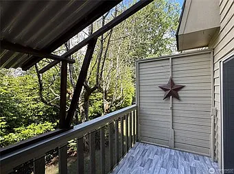 2 bed, 1.5 bath, 1086 sqft, $2,500 — Photo 1