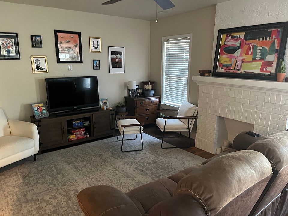 Living room.