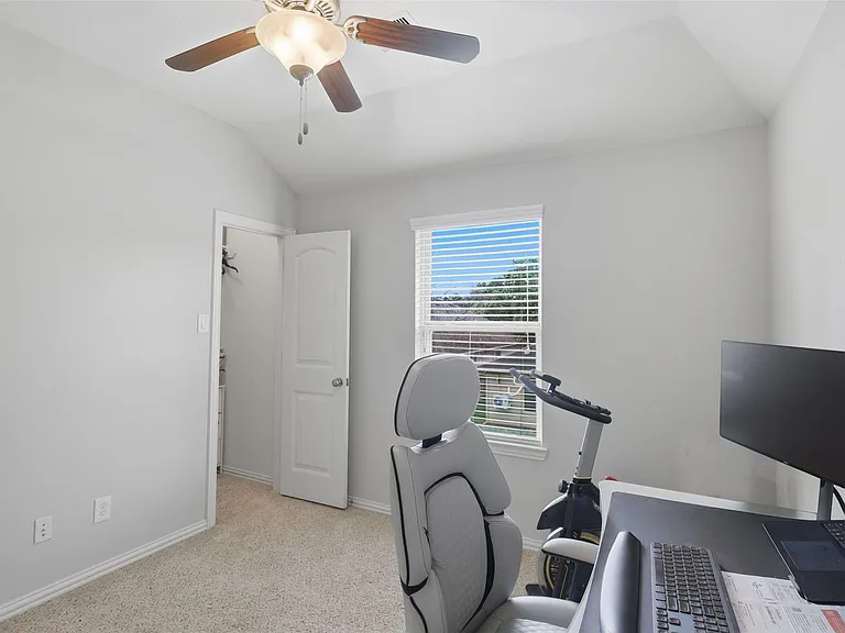 2244 Ivy Wall Dr — Photo 14
