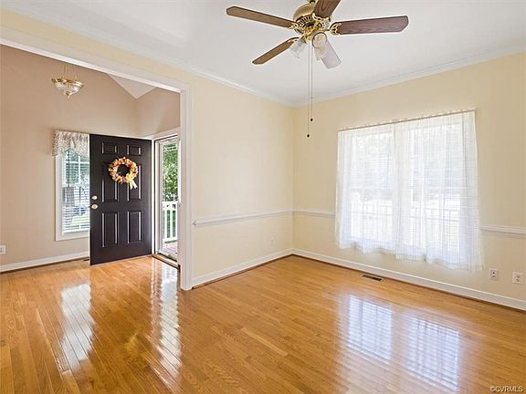 4th image of 318 Enon Oaks Ln