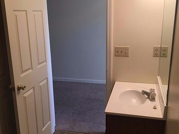 5th image of 186 S Killarney Ln APT 3