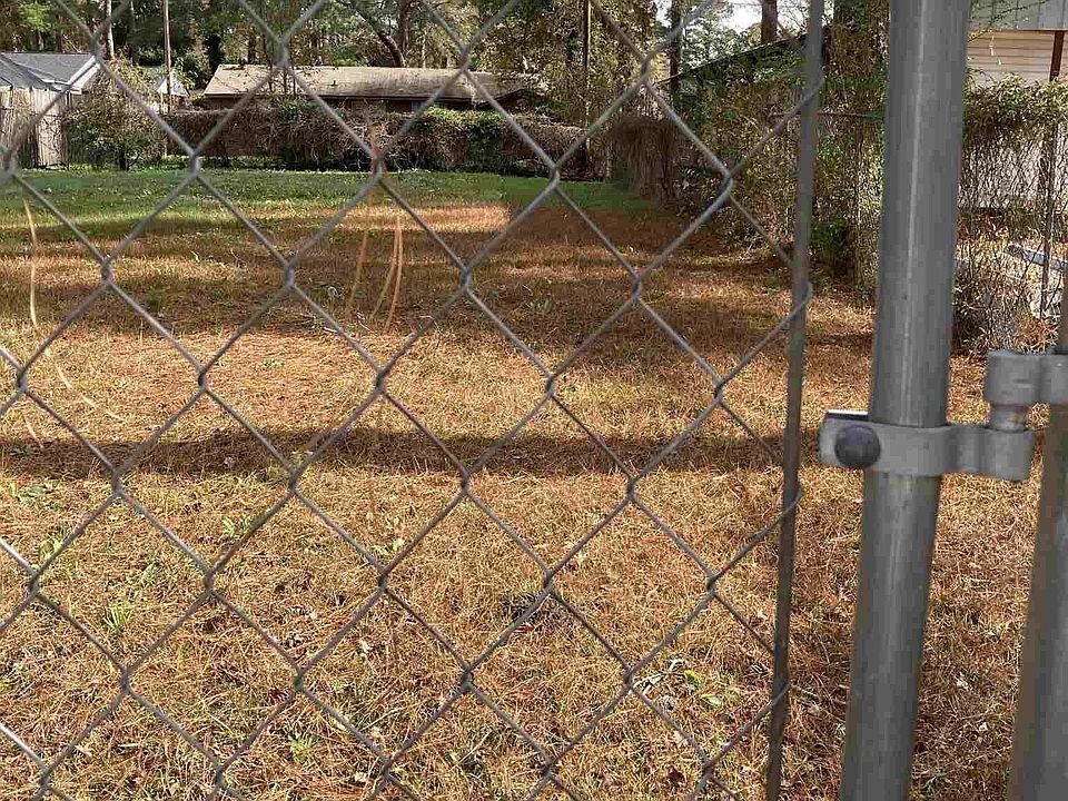 2nd image of 3110 Hammond Ave