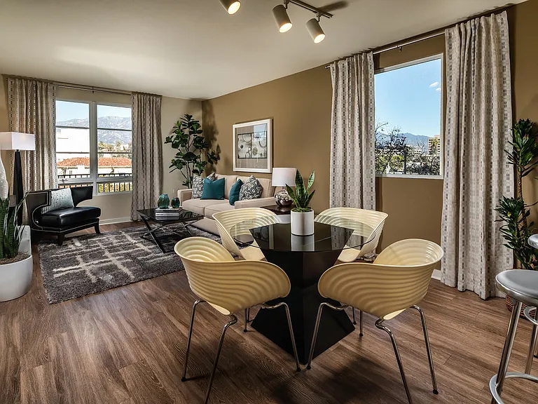 Trio Apartments — Photo 8