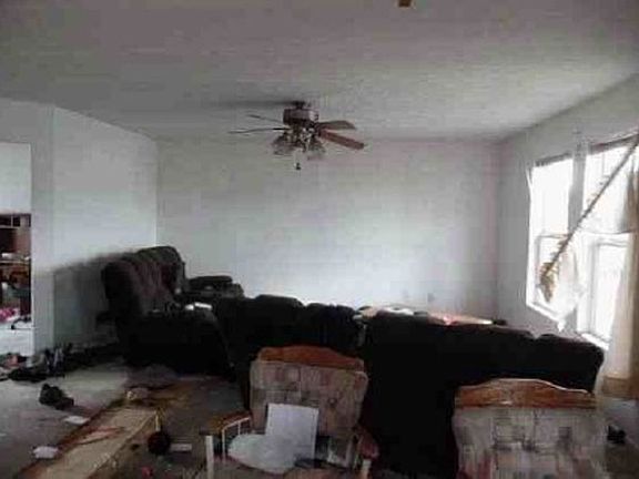 Additional Living Room