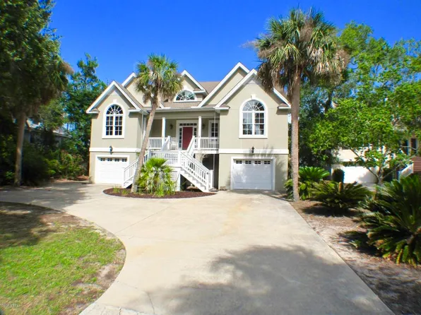 4 River Club Dr, Hilton Head Island, SC 29926