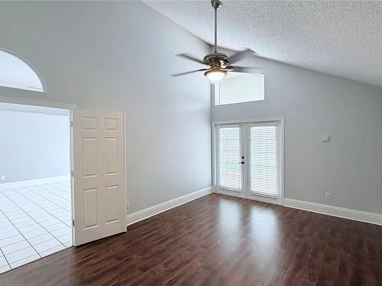 4103 Sparrow Ct — Photo 16
