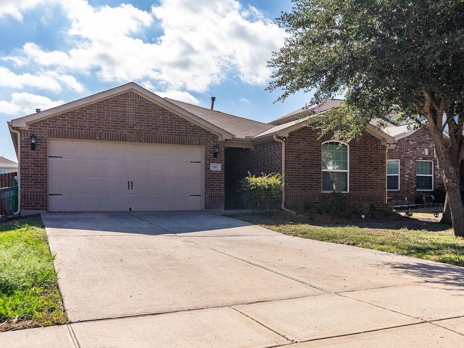 4 bed, 1658 sqft, $2,250 — Photo 1