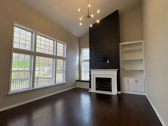 3rd image of 5 Spanish Moss Ln