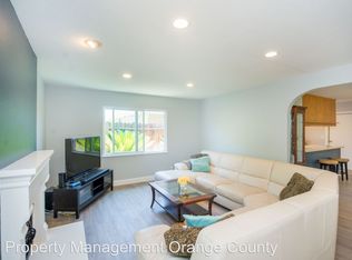 1590 Myrtlewood St, Costa Mesa, CA 92626