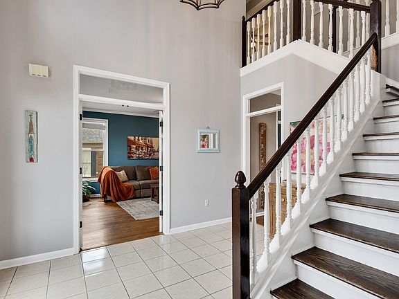 5th image of 676 Brookmere Dr