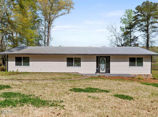 532 Henry Higgins Rd, Jackson, GA 30233