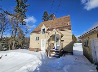 207 Zoberlein St, Ishpeming, MI 49849