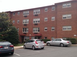 2030 N Woodrow St APT 1, Arlington, VA 22207