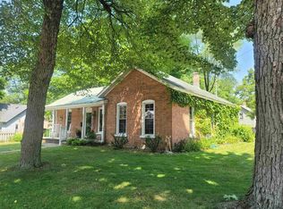 304 North St, Waupaca, WI 54981