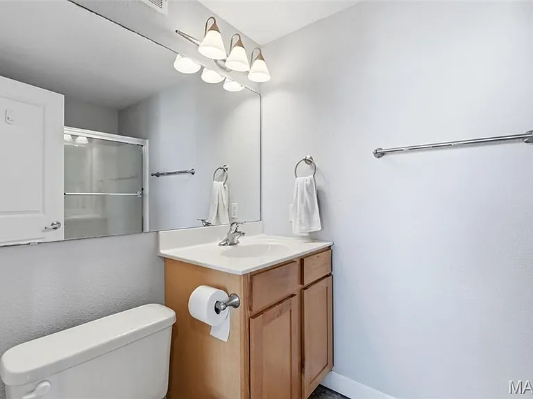 5330 Pershing Ave #807 — Photo 19