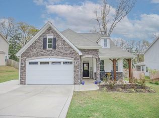 530 E South St, Aberdeen, NC 28315