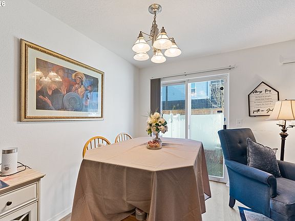 5th image of 83 SE 176th Pl