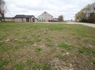 N10500 County Road G, New Holstein, WI 53061