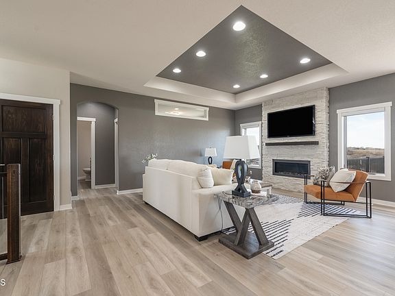 4th image of 1801 Ridge Dr SE