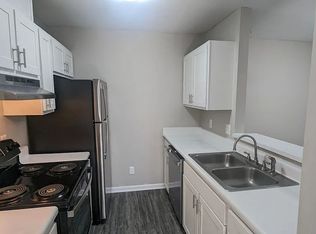 2912 W Florida St APT H, Greensboro, NC 27407