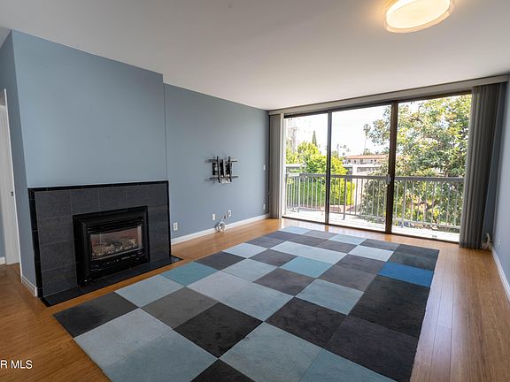3rd image of 1351 N Crescent Heights Blvd APT 303