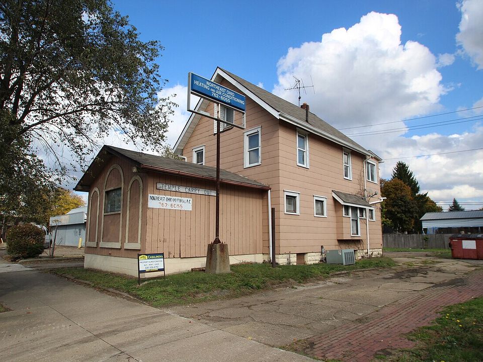 1st image of 703 N Main St