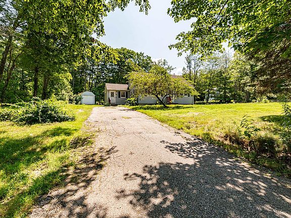 2nd image of 10 Hunter Drive