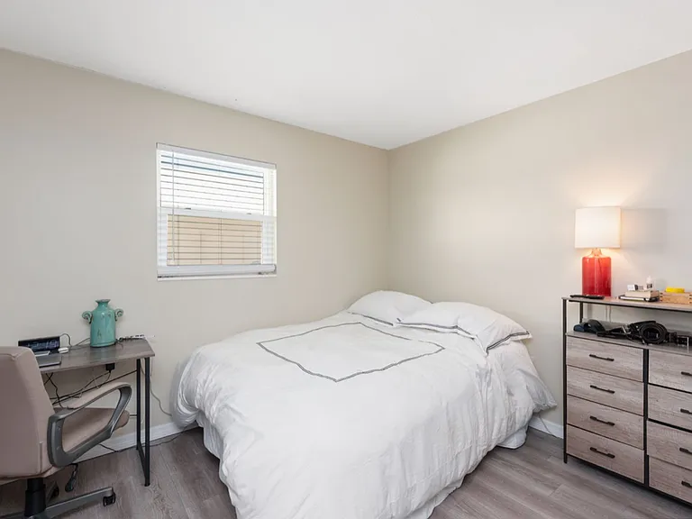 1021 3rd St S #102 — Photo 10