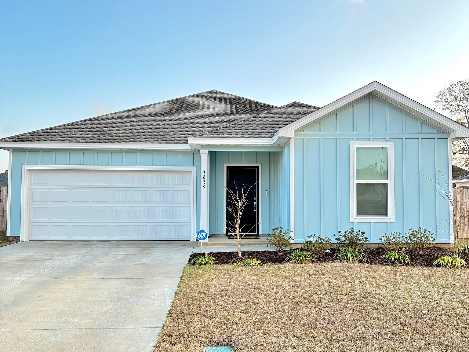 4835 Air Wing Five Rd — Photo 1