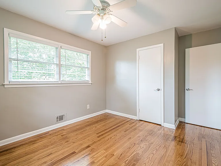 960 Old Canton Rd — Photo 22