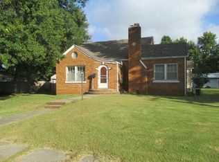 410 Maple St, Greenfield, MO 65661