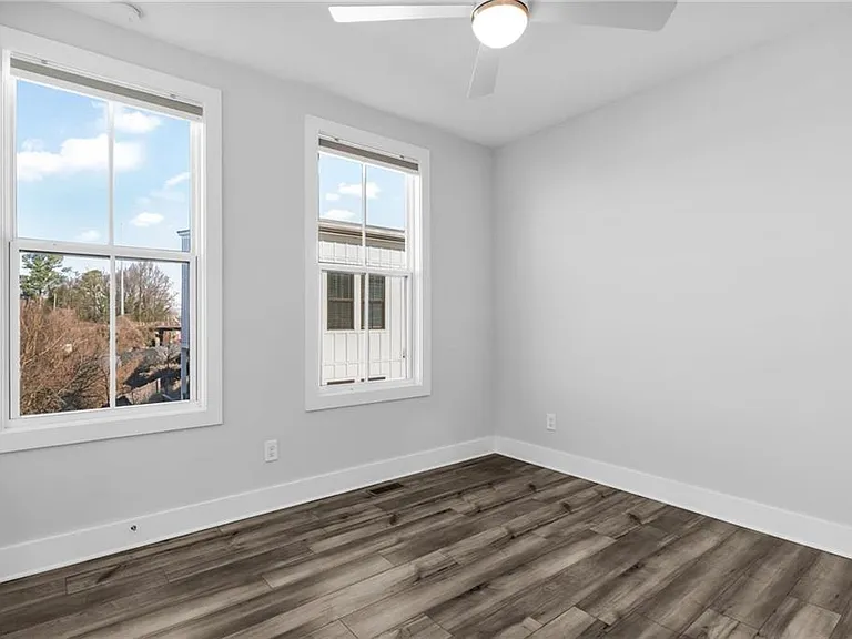 942 Spencer Ave — Photo 25
