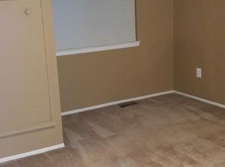 24985 Mayfair St, Flat Rock, MI 48134