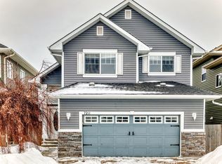 7211 Essex Way, Strathcona County, AB T8H0L3