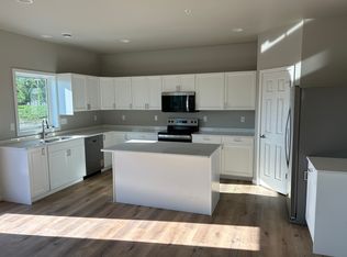 2708 36th Ave S #E, Moorhead, MN 56560