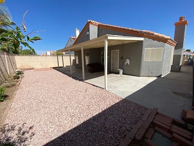 8220 James Grayson Dr — Photo 11
