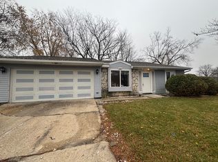 906 Natoma Ct, Joliet, IL 60431