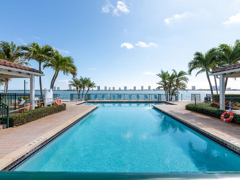 Bay Reach Condominiums - 1155 Lake Shore Dr West Palm Beach FL | Zillow