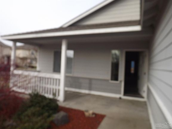 2nd image of 2459 NW Cedar Ave