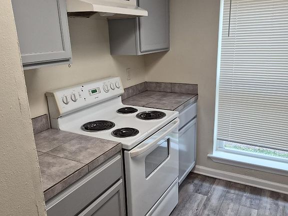 5th image of 2708 Destrehan Ave APT C
