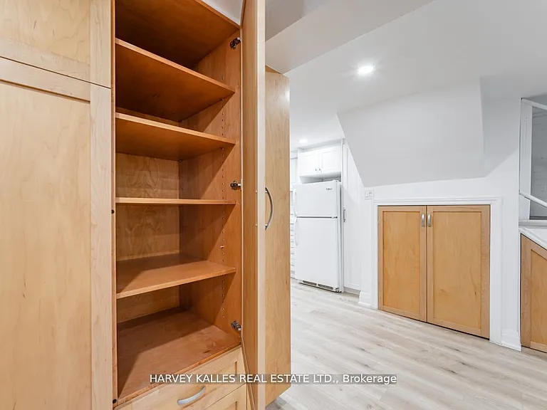 44 Browning Ave #BASEMENT — Photo 11