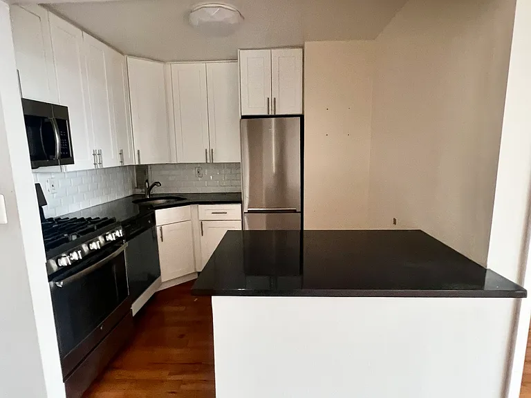 140-16 34th Ave #1210 — Photo 11