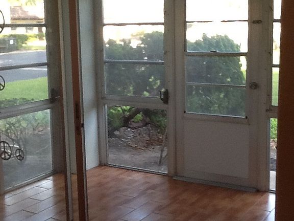 5th image of 1701 Pinehurst Rd APT 9G